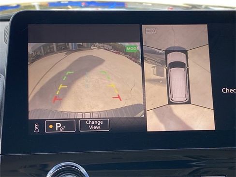 Used 2023 Nissan Armada SL w/ Captain's Chairs Package image 14