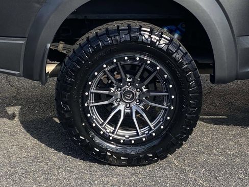 Used 2017 Ford F150 Raptor w/ Equipment Group 802A Luxury AWD/4WD image 8