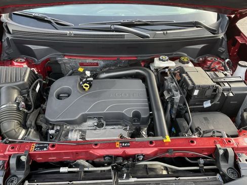 Used 2023 Chevrolet Equinox Premier image 37