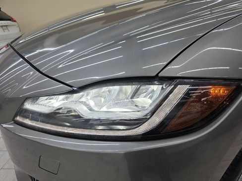 Used 2018 Jaguar F-PACE R-Sport AWD/4WD image 10