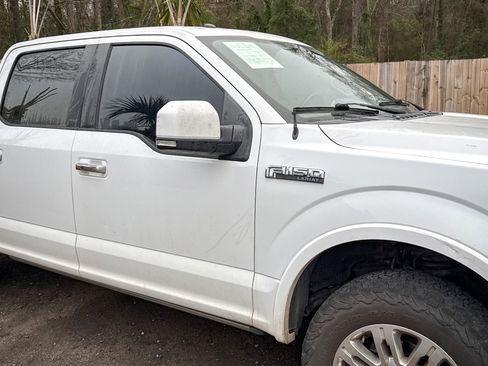 Used 2017 Ford F150 Lariat w/ Equipment Group 502A Luxury image 15