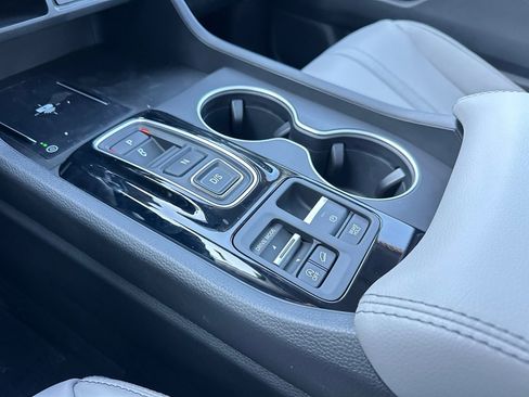 New 2025 Honda Pilot Touring image 33