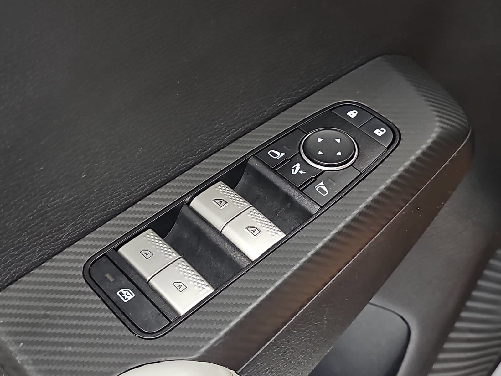 Used 2024 Mitsubishi Outlander SEL FWD image 27