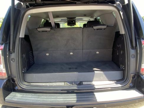 Used 2015 GMC Yukon SLT w/ Open Road Package AWD/4WD image 9