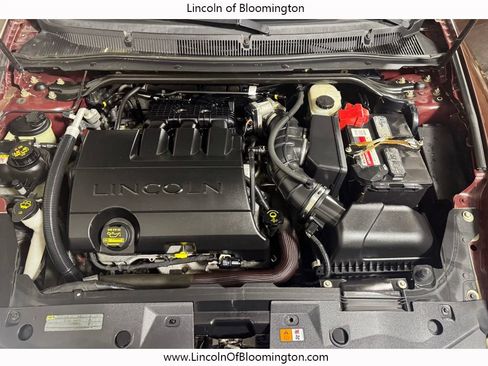 Used 2010 Lincoln MKS FWD image 23