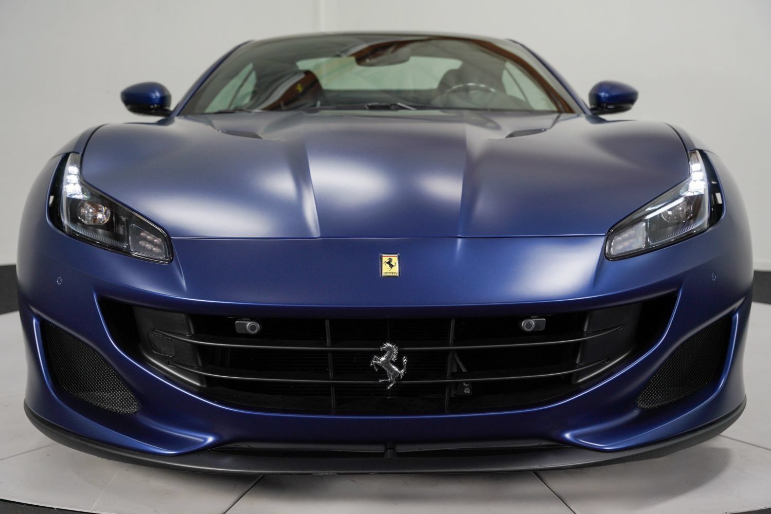 Used 2019 Ferrari Portofino RWD image 16