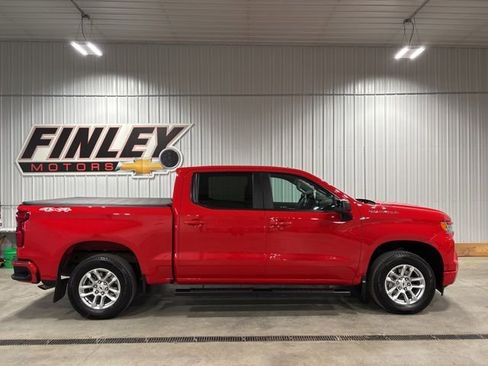 Used 2023 Chevrolet Silverado 1500 RST AWD/4WD image 2