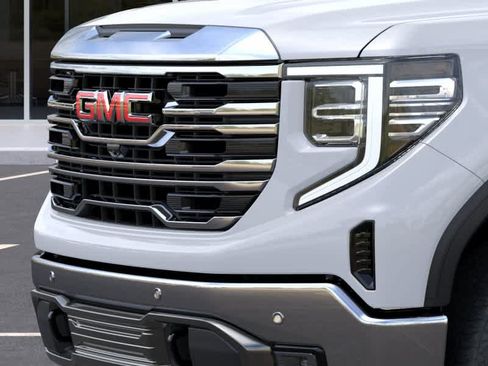 New 2026 GMC Sierra 1500 SLT AWD/4WD image 13
