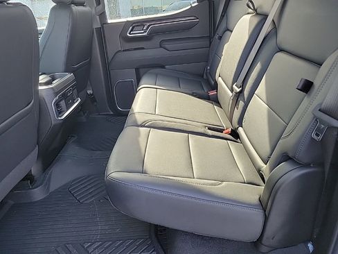 Used 2025 Chevrolet Silverado 1500 LTZ AWD/4WD image 8