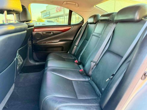 Used 2010 Lexus LS 460 4dr Sdn RWD image 4