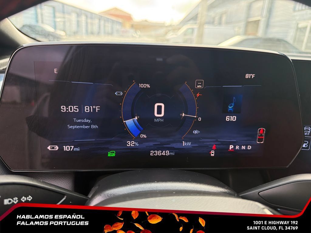 Certified 2024 Chevrolet Equinox EV RS FWD image 19