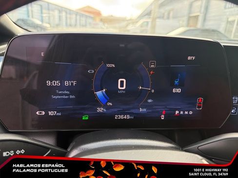 Certified 2024 Chevrolet Equinox EV RS FWD image 19