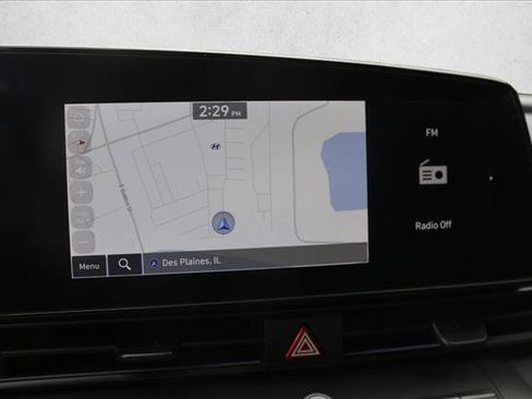 Certified 2025 Hyundai Elantra SEL FWD image 17