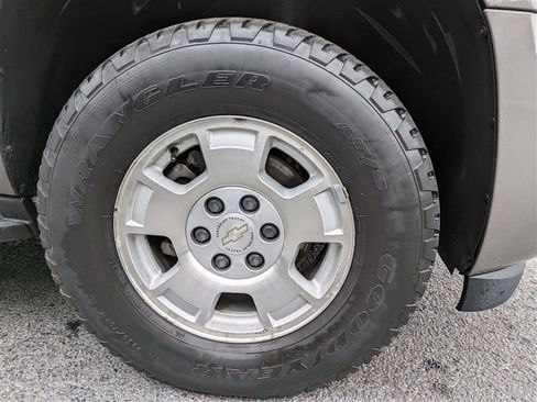 Used 2007 Chevrolet Tahoe LT w/ LT Preferred Equipment Group AWD/4WD image 9