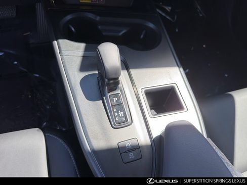 Used 2026 Lexus UX 300h FWD image 23