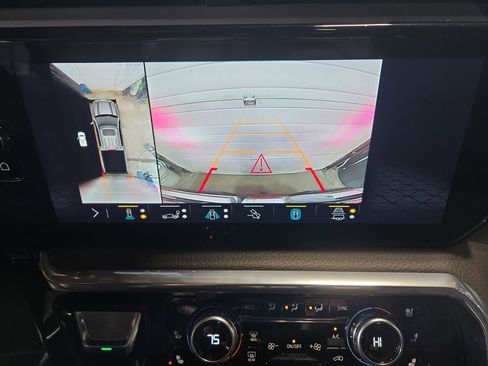 Used 2023 GMC Sierra 1500 Denali w/ Technology Package AWD/4WD image 24