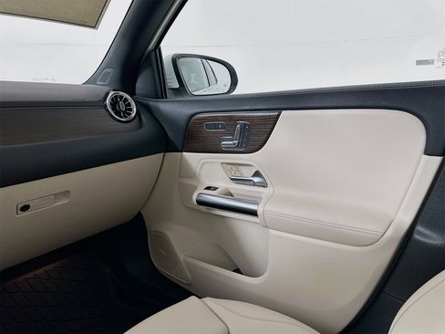 New 2026 Mercedes-Benz GLA 250 image 25