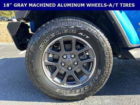 Used 2023 Jeep Gladiator Overland w/ Popular Equipment Package image 5