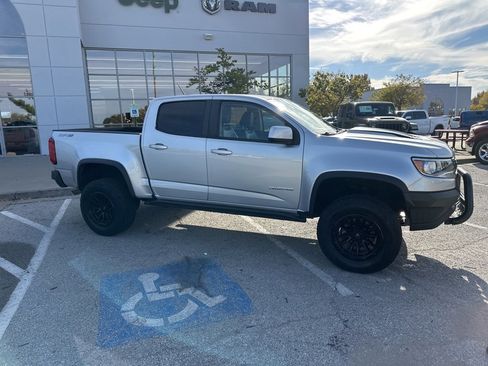 Used 2018 Chevrolet Colorado ZR2 image 38