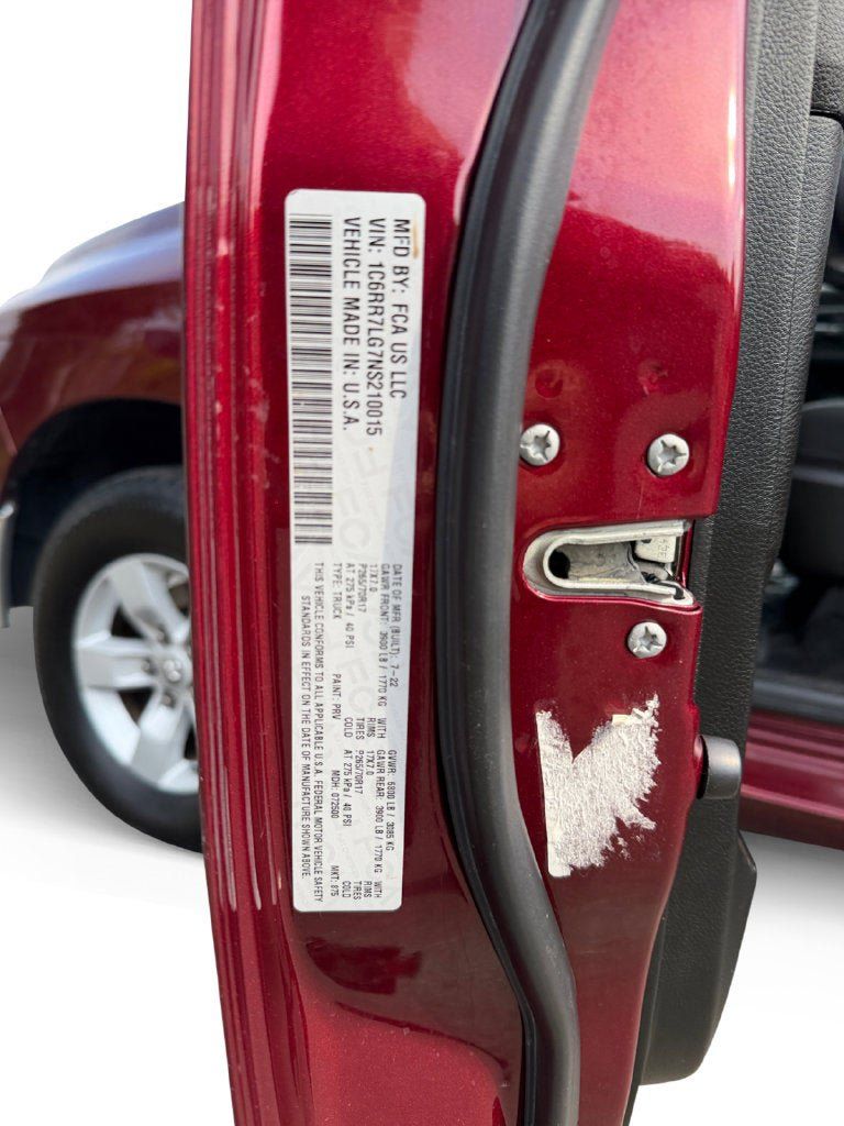 Used 2022 RAM 1500 Classic SLT AWD/4WD image 35