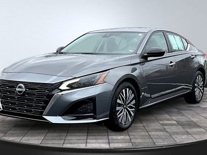 Used 2025 Nissan Altima 2.5 SV