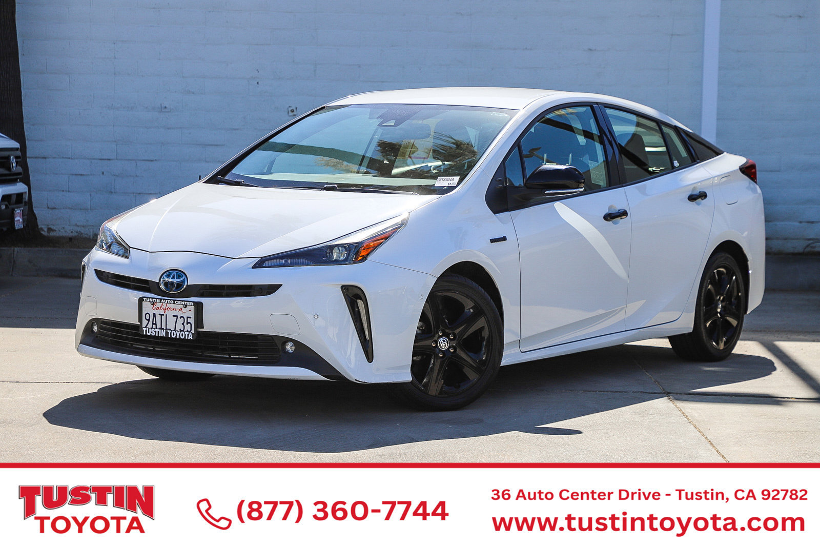 Certified 2022 Toyota Prius FWD image 1