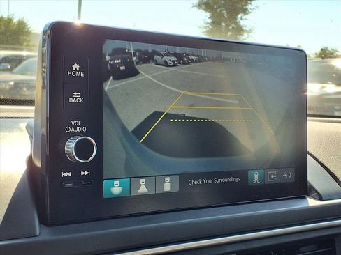 Used 2024 Honda Pilot EX-L image 14