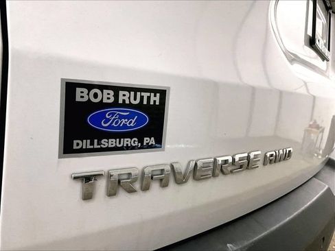 Used 2019 Chevrolet Traverse LT w/ LT Premium Package AWD/4WD image 14