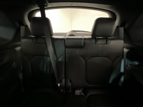 Used 2025 Honda Pilot TrailSport image 23