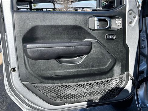 Used 2021 Jeep Wrangler Unlimited Sport image 21