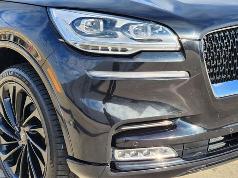 Used 2022 Lincoln Aviator Reserve w/ Equipment Group 201A image 9