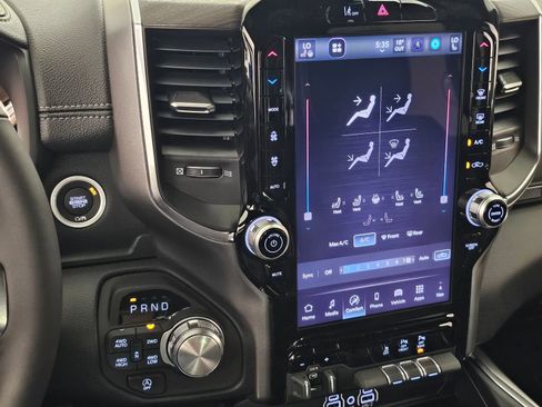 New 2026 RAM 1500 Laramie AWD/4WD image 12