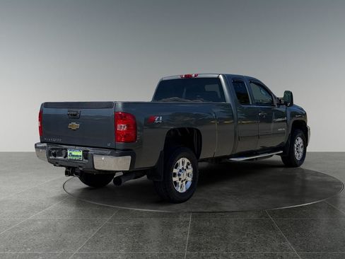Used 2011 Chevrolet Silverado 3500 LT AWD/4WD image 9