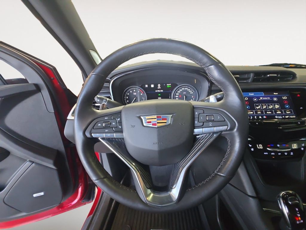 Used 2024 Cadillac XT6 Sport w/ Technology Package AWD/4WD image 13