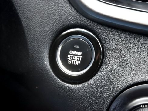 Used 2020 Kia Sorento S image 19