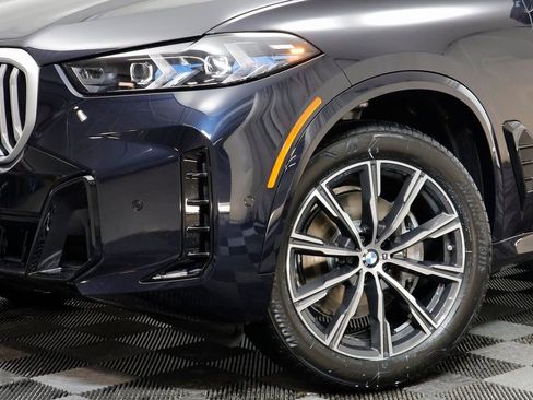 New 2026 BMW X5 xDrive40i w/ M Sport Package AWD/4WD image 3