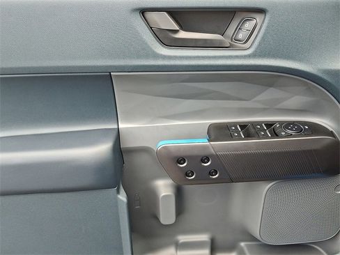 New 2025 Ford Maverick Lobo image 8