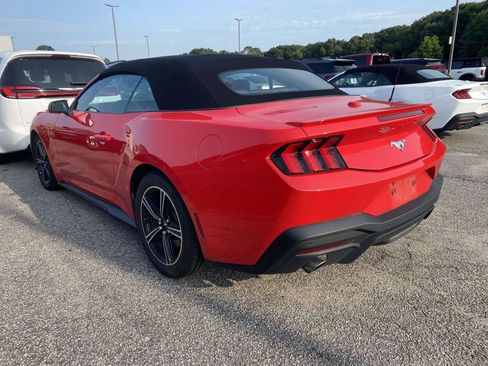 Used 2025 Ford Mustang Premium RWD image 4