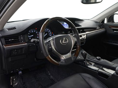 Used 2014 Lexus ES 350 w/ Premium Package image 13