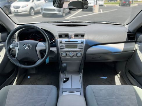 Used 2011 Toyota Camry LE w/ LE Extra-Value Pkg FWD image 17
