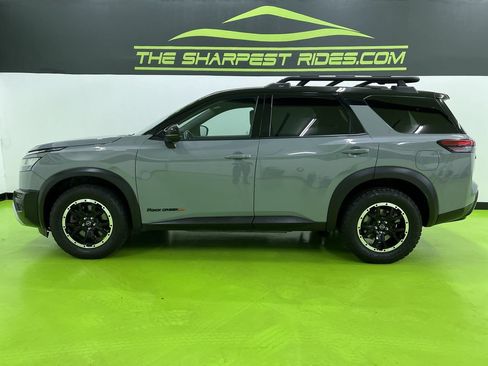 Used 2023 Nissan Pathfinder Rock Creek AWD/4WD image 6