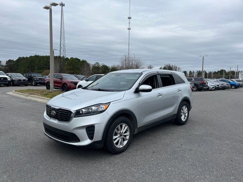 Used 2020 Kia Sorento L image 3