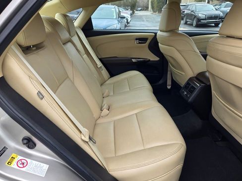 Used 2014 Toyota Avalon Limited image 9