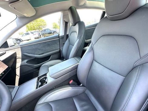 Used 2025 Tesla Model 3 Long Range AWD/4WD image 24