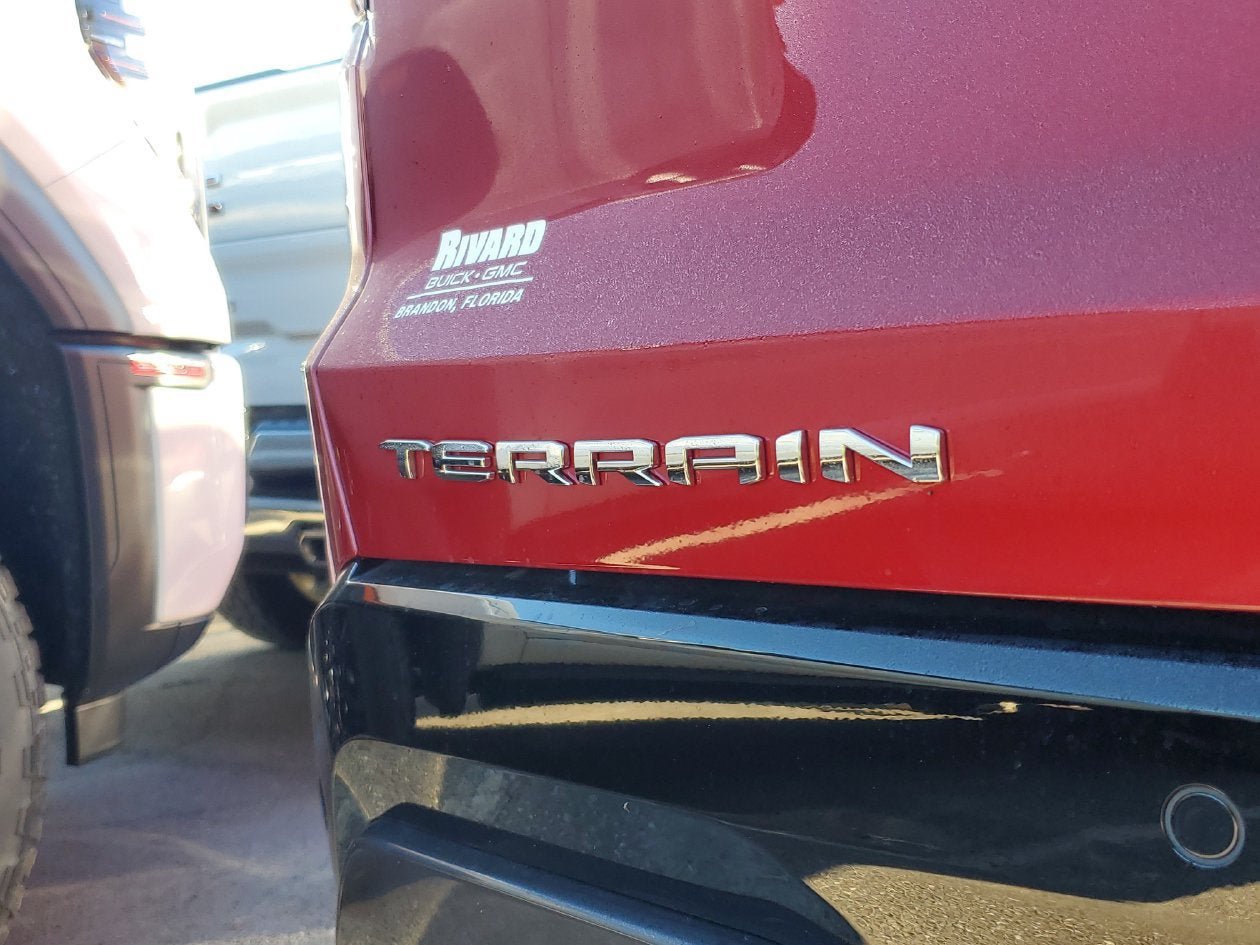 New 2027 GMC Terrain AT4 AWD/4WD image 8