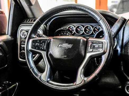 Used 2021 Chevrolet Silverado 1500 LT Trail Boss w/ LT Trail Boss Premium Package image 16