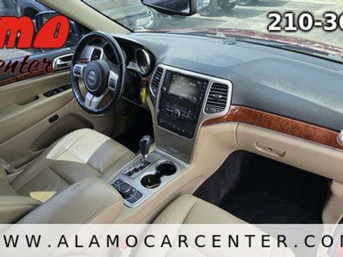 Used 2013 Jeep Grand Cherokee Limited w/ Trailer Tow Group AWD/4WD image 14