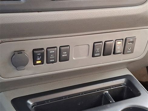 Used 2015 Nissan NV 3500 SL w/ Technology Package image 24