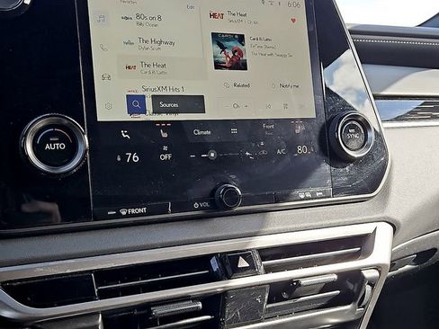 Certified 2025 Lexus RX 350 FWD image 17