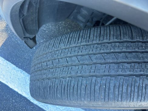 Used 2023 Nissan Rogue SV w/ SV Premium Package image 11